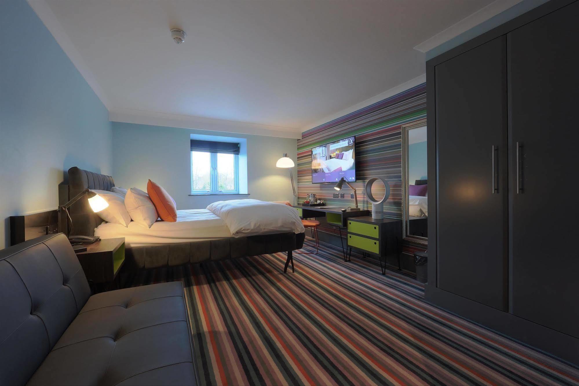 Village Hotel Manchester Cheadle Cheadle  Extérieur photo