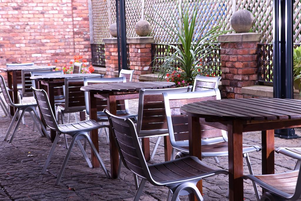 Village Hotel Manchester Cheadle Cheadle  Extérieur photo